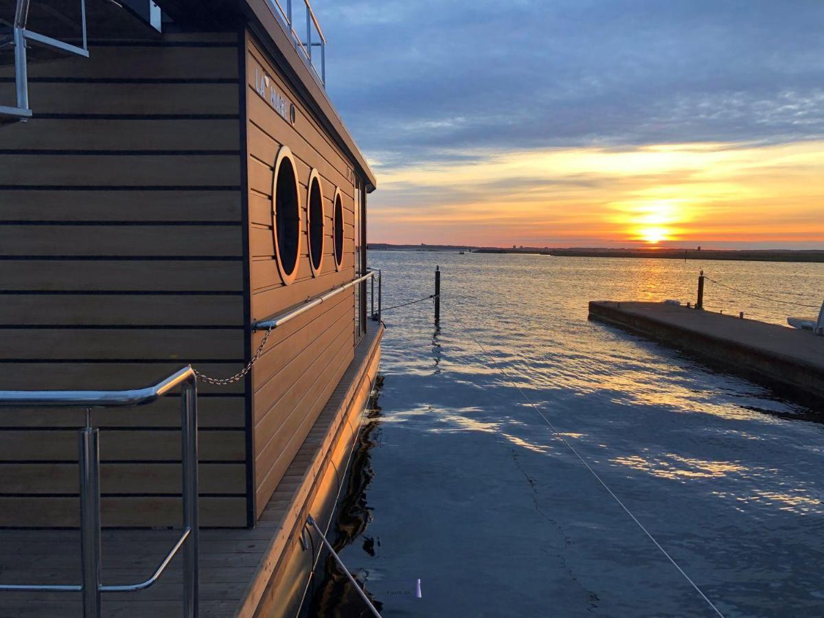 Hausboot Fjord Lacerta Mit Dachterrasse In Wendtorf エクステリア 写真
